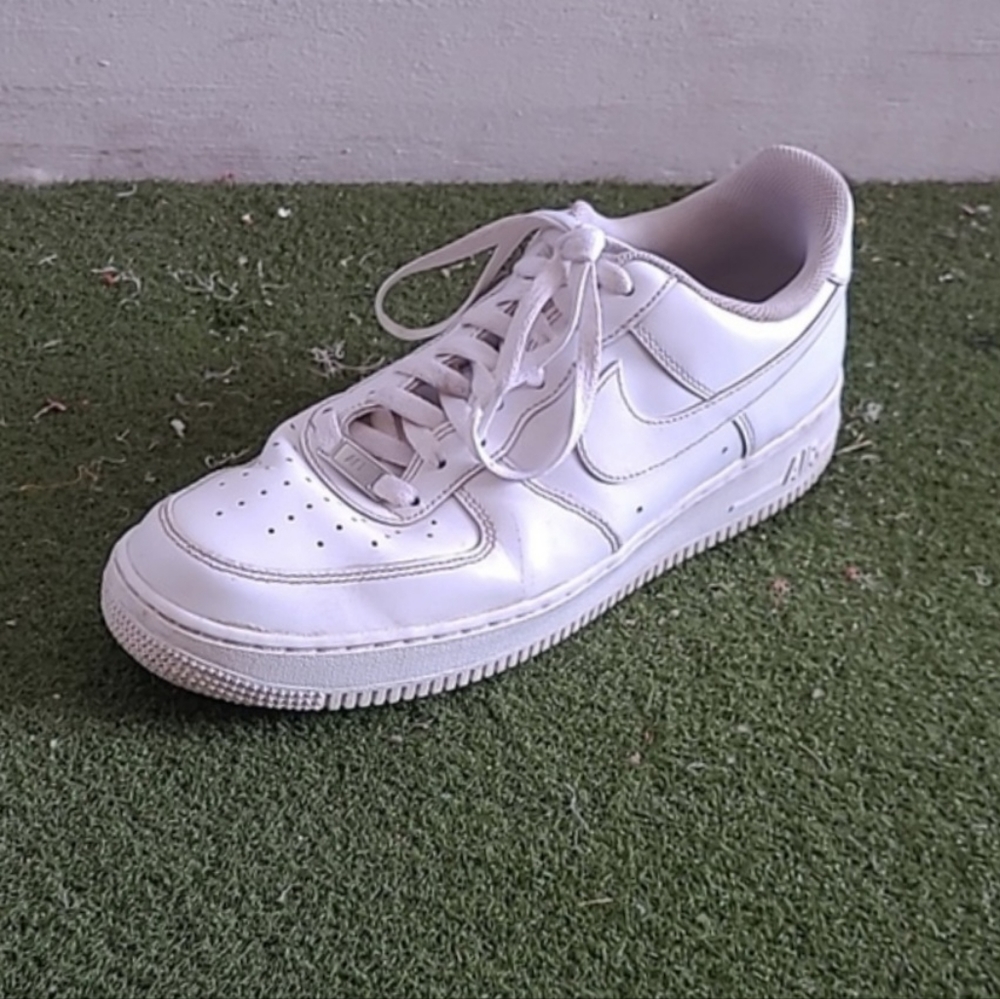 Men's 11 Nike Air Force 1